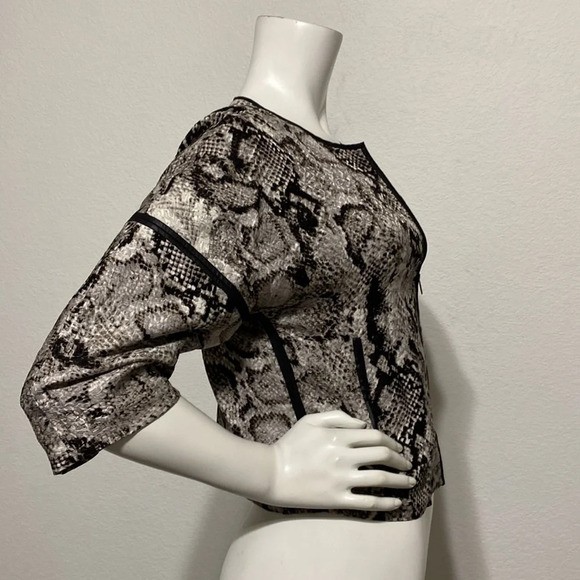BCBGMaxAzria “Emil” Snake Print Crop Jacket - Picture 6 of 8